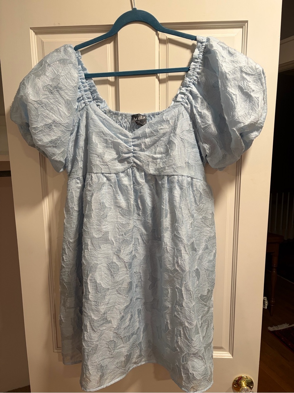 ARULA Light Blue Puff-Sleeve Textured Dress